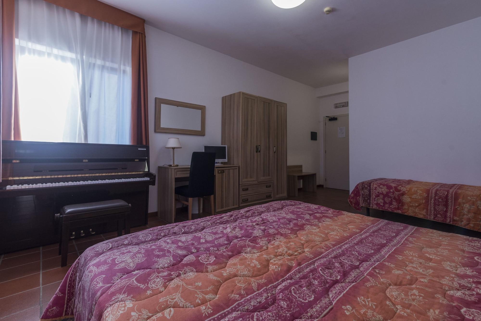 Hotel Villa Del Cardinale Norma ภายนอก รูปภาพ
