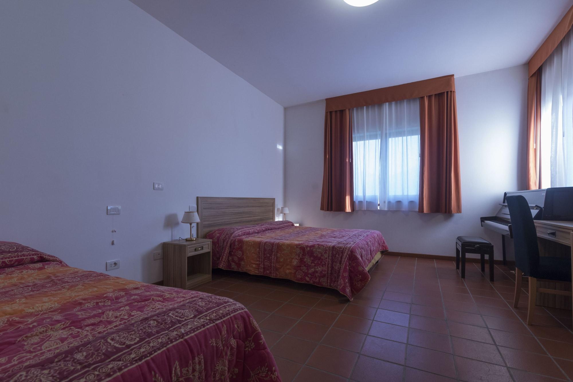 Hotel Villa Del Cardinale Norma ภายนอก รูปภาพ