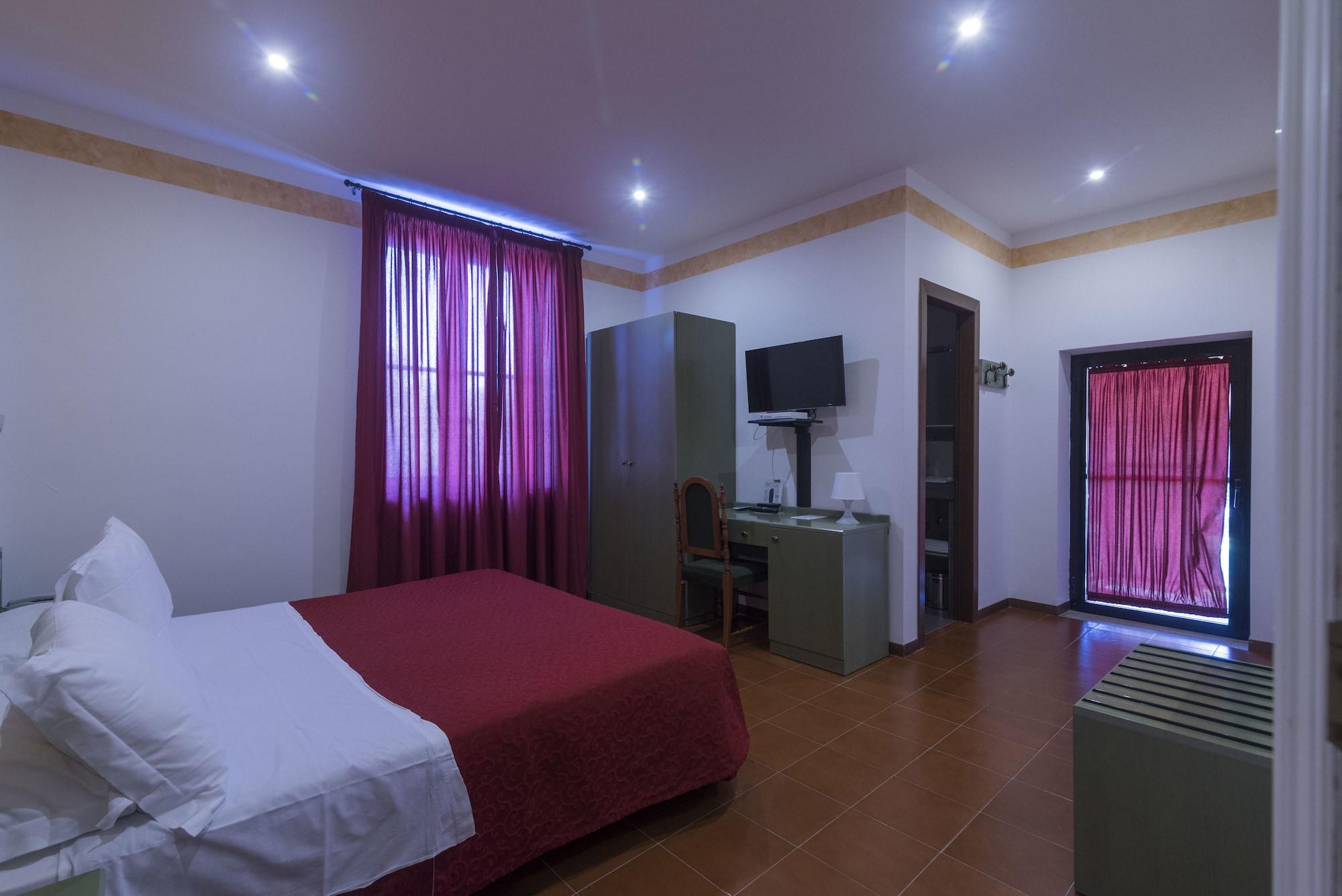 Hotel Villa Del Cardinale Norma ภายนอก รูปภาพ